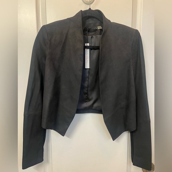 Alice + Olivia
New Harvey Suede Open-Front Jacket - Picture 14 of 15